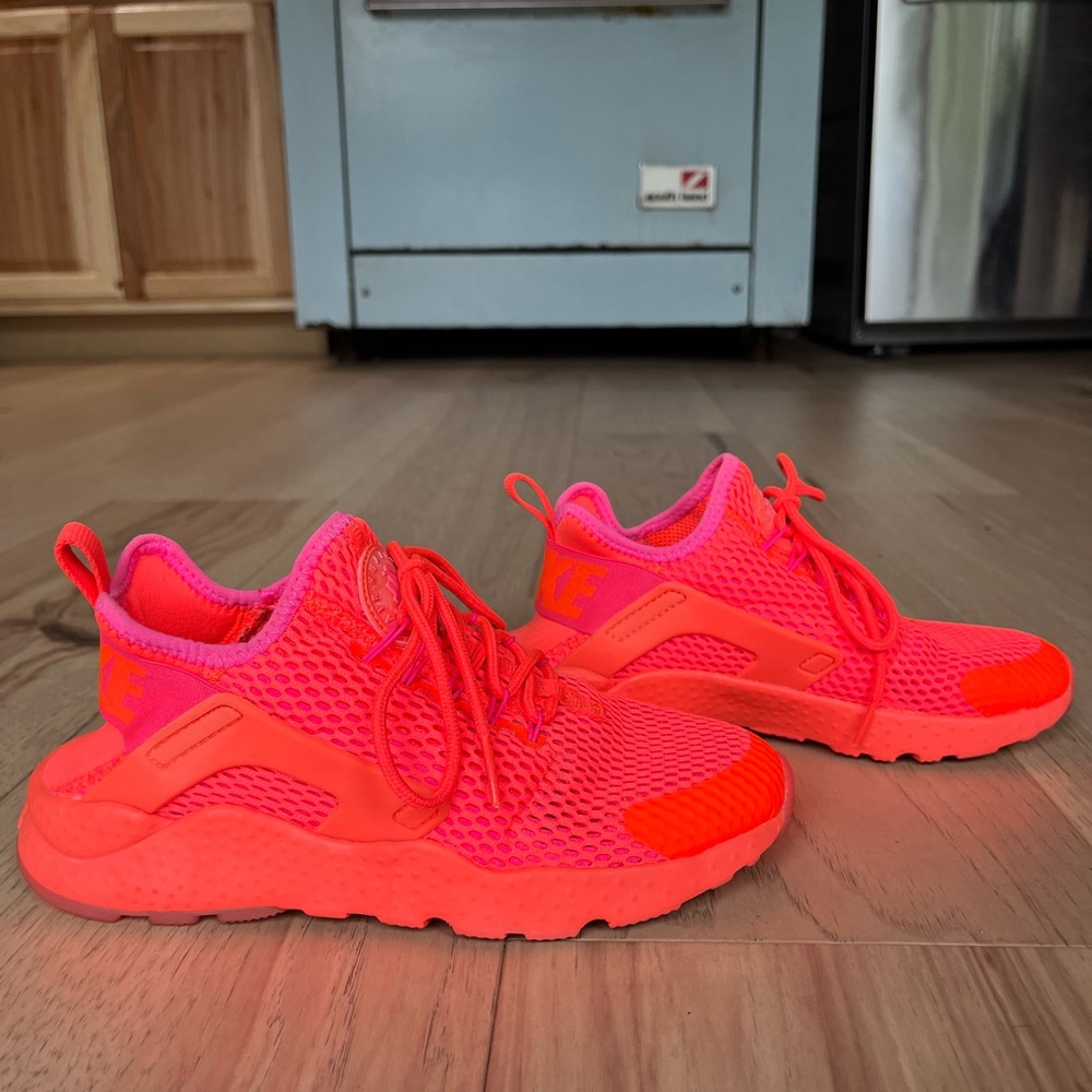 Nike Huarache Run Ultra Sandals